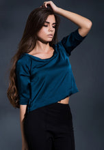 Load image into Gallery viewer, Twisted round neck cropped top